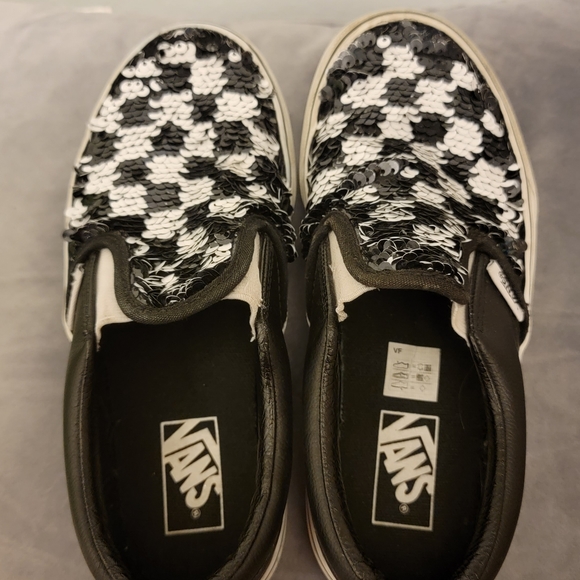 Kids Vans - Picture 2 of 7